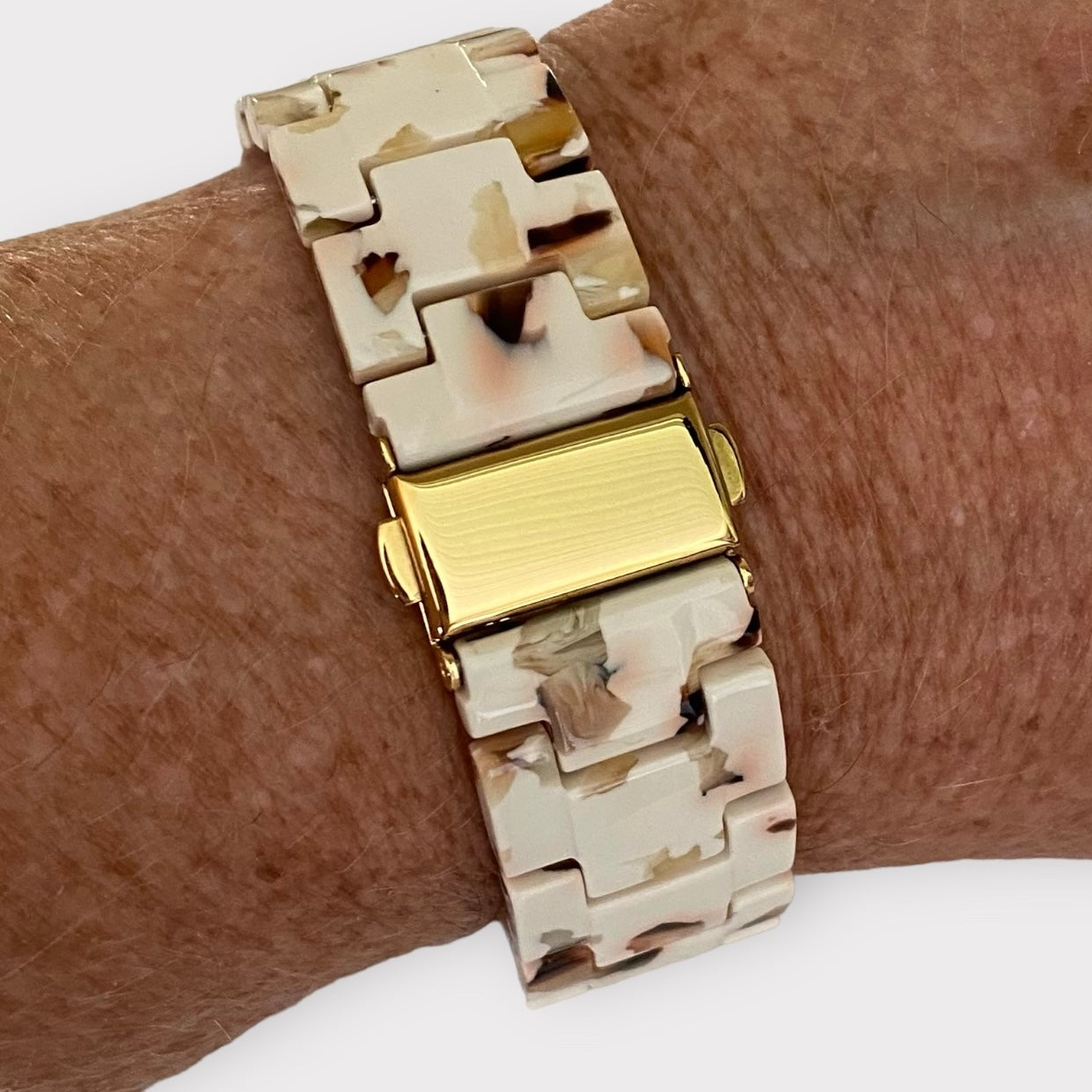 Google Pixel Resin Watchband With Silver Adapters and Clasp