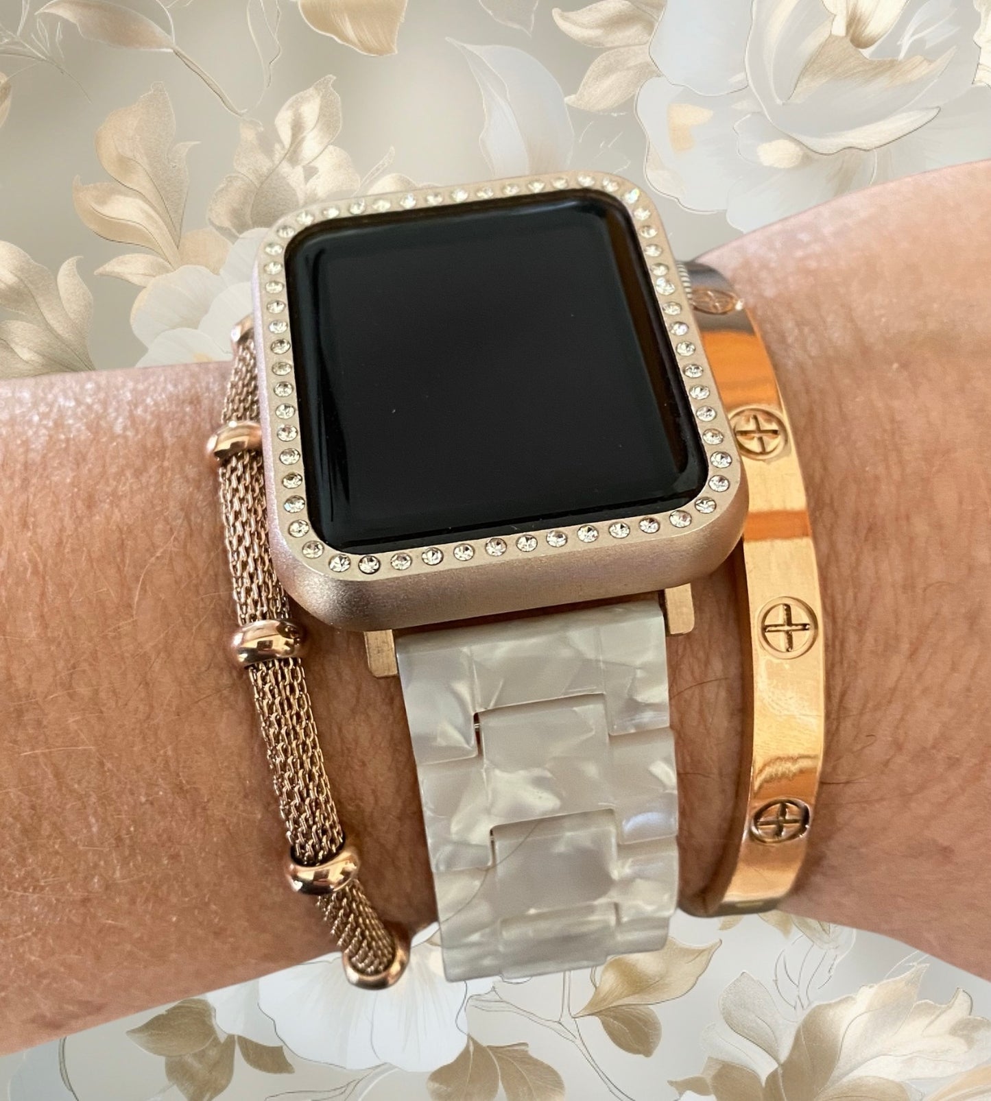 Stackable Resin Apple Watch Band with Bracelets – Silver, Gold, Rose Gold Options