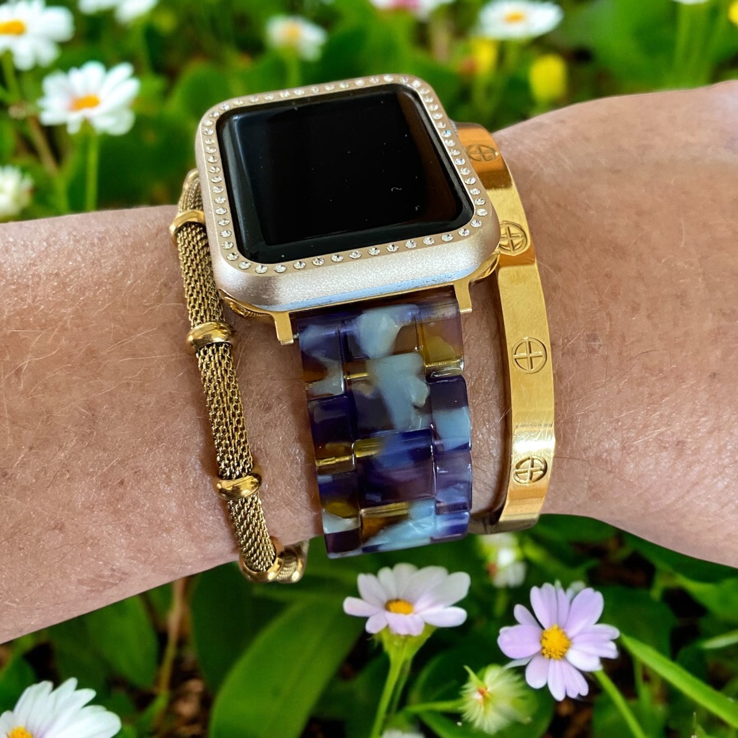 Stackable Resin Spring Apple Watch Band with Bracelets – Silver, Gold, Rose Gold Options