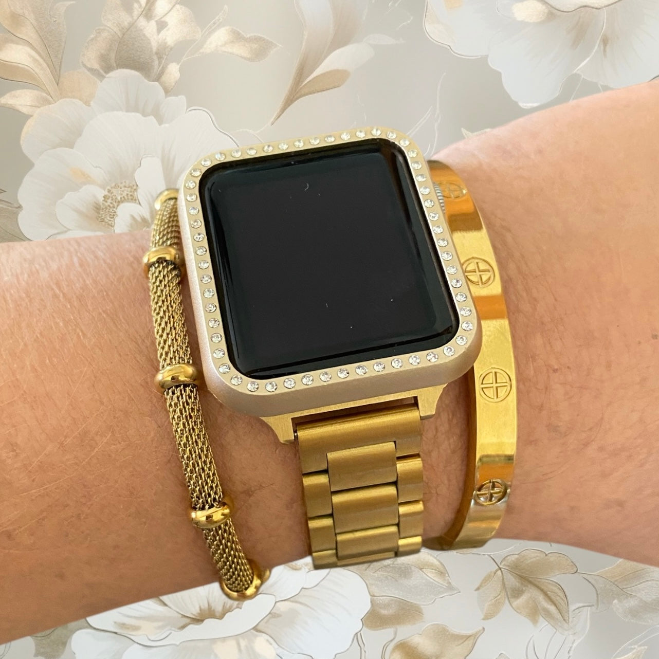 Stackable Gold Stainless Apple Watch Bands With Gold Bracelets